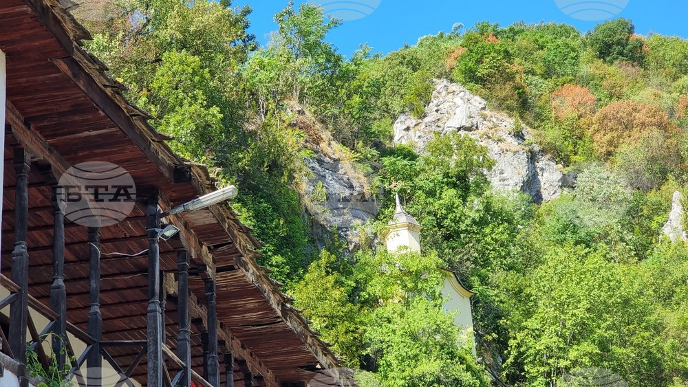 Черепишки манастир - празник