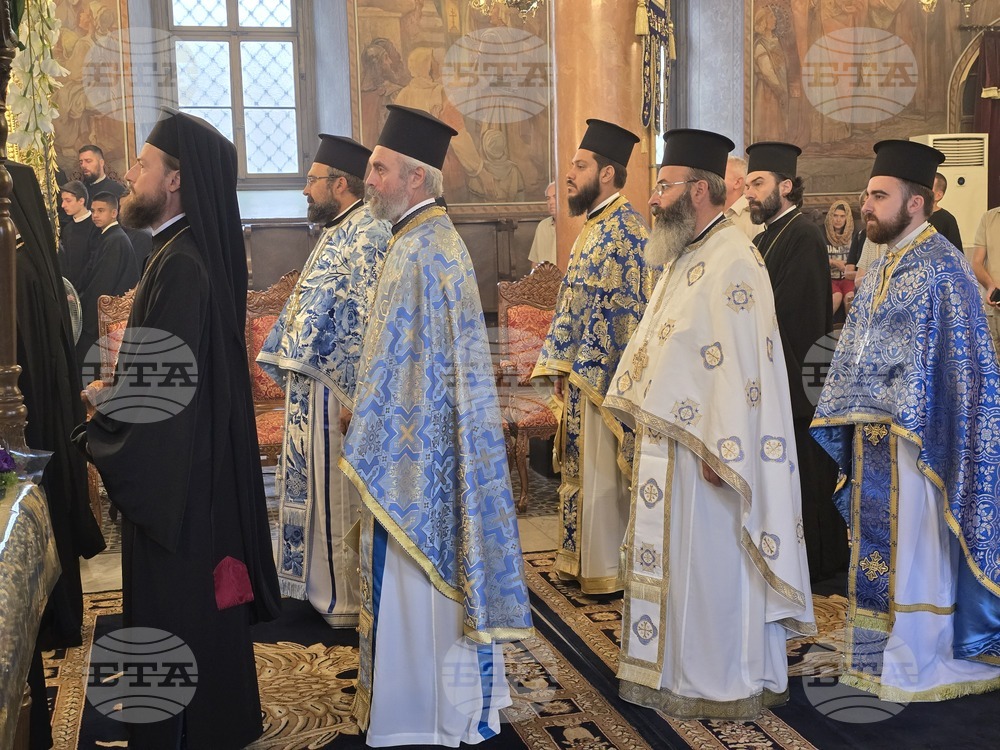 Пловдив - Успение Богородично - Архиерейска света литургия
