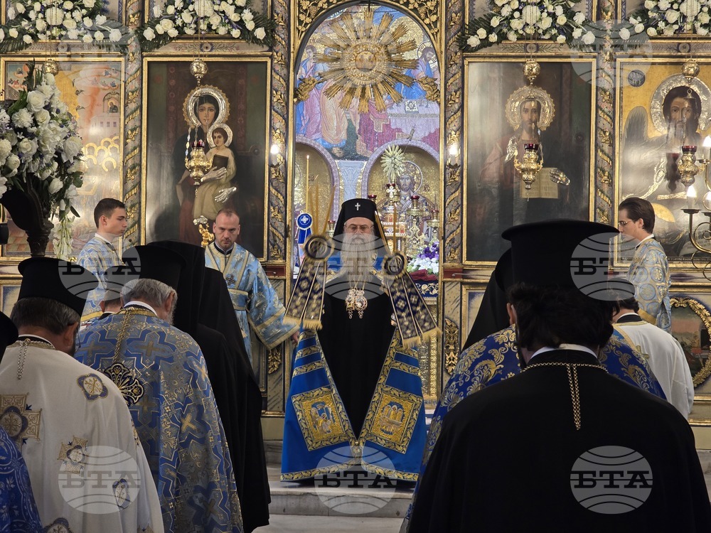 Бог не иска от нас нищо друго, освен сърцата ни, каза пловдивският митрополит Николай пред миряните