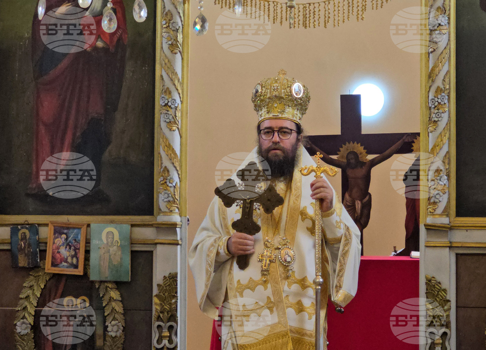 Ново село - храм „Успение Богородично“ - Видински митрополит Пахомий - света литургия