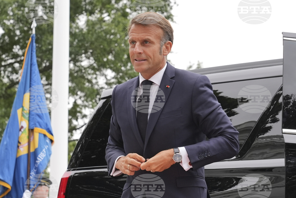 Макрон: Една от гаранциите за сигурност трябва да бъде силна украинска армия, способна да възпрепятства всякакви нови атаки