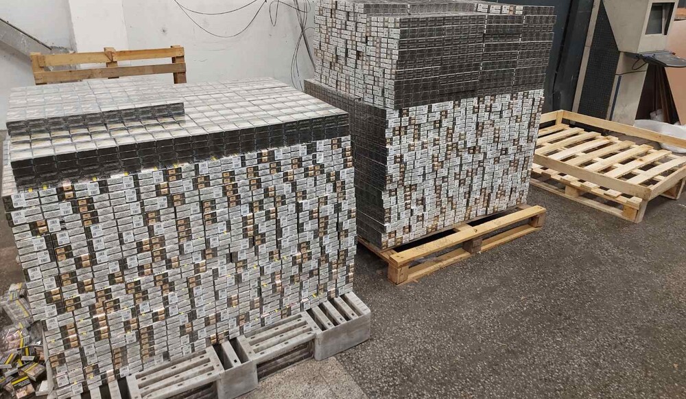 Customs Officers Seize Nearly 245,000 Smuggled Cigarettes at Kapitan Andreevo