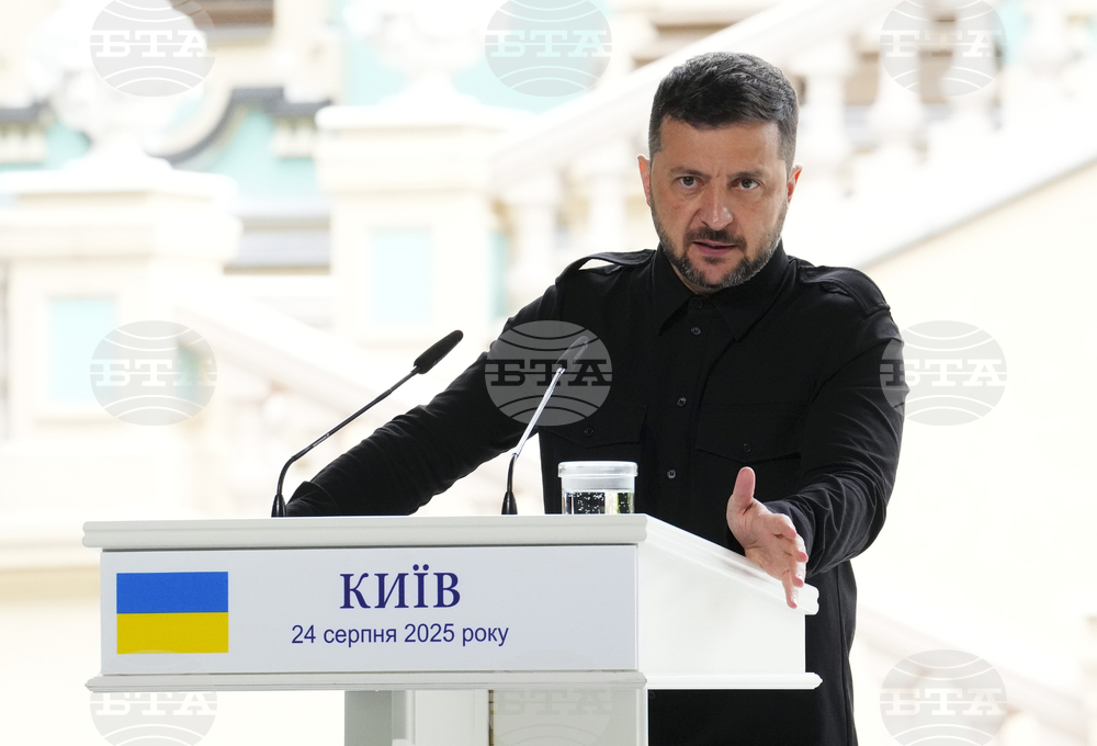 Зеленски: Украйна има за цел да си осигури поне 1 млрд. долара месечно за закупуване на оръжия от САЩ