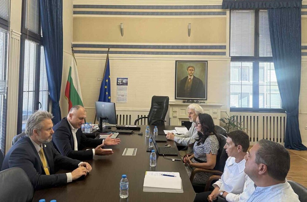 Валентин Мундров: Правото на гражданите до достъп на информация категорично няма да бъде ограничавано