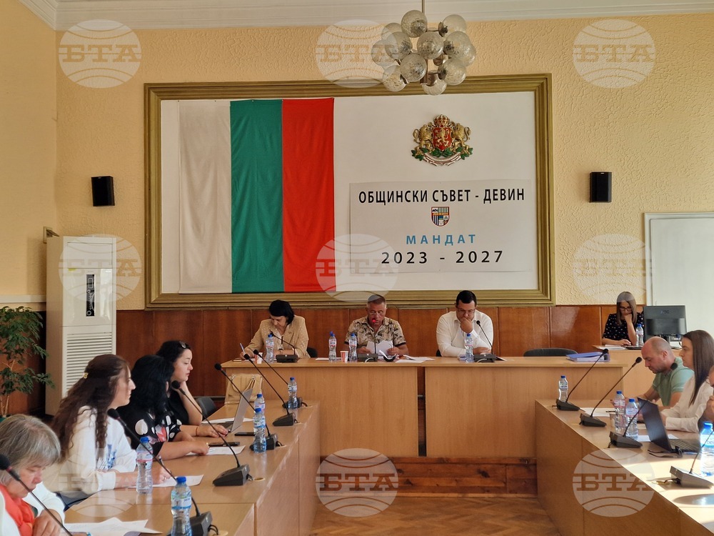 Общинските съветници в Девин одобриха структурата на училищата в общината, формиране на паралелки под норматива и дофинансиране на училища