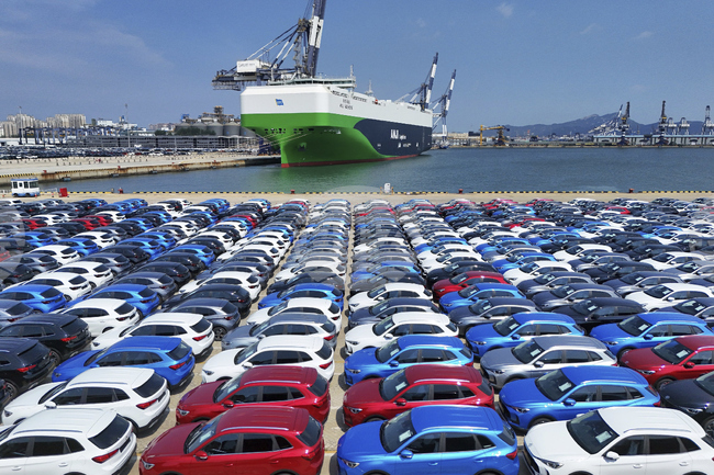 Китайският производствен сектор се срива до 6-месечен минимум през октомври, тъй като индексът на мениджърите по доставките е под очакванията