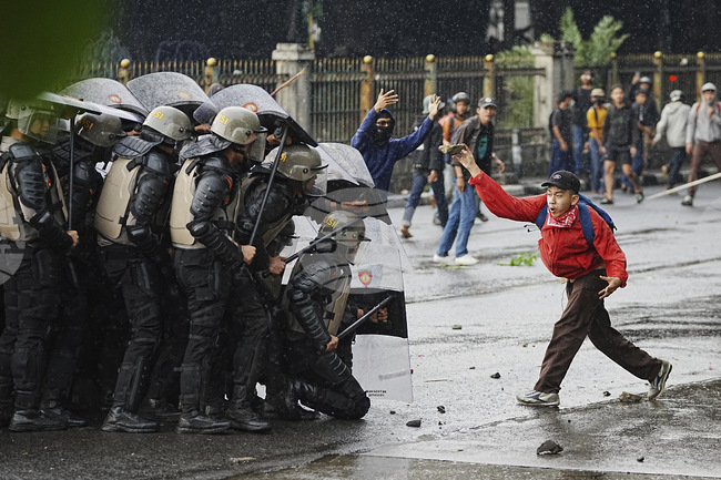 Ще доведе ли напрежението по улиците в Индонезия до социално-икономически промени в страната