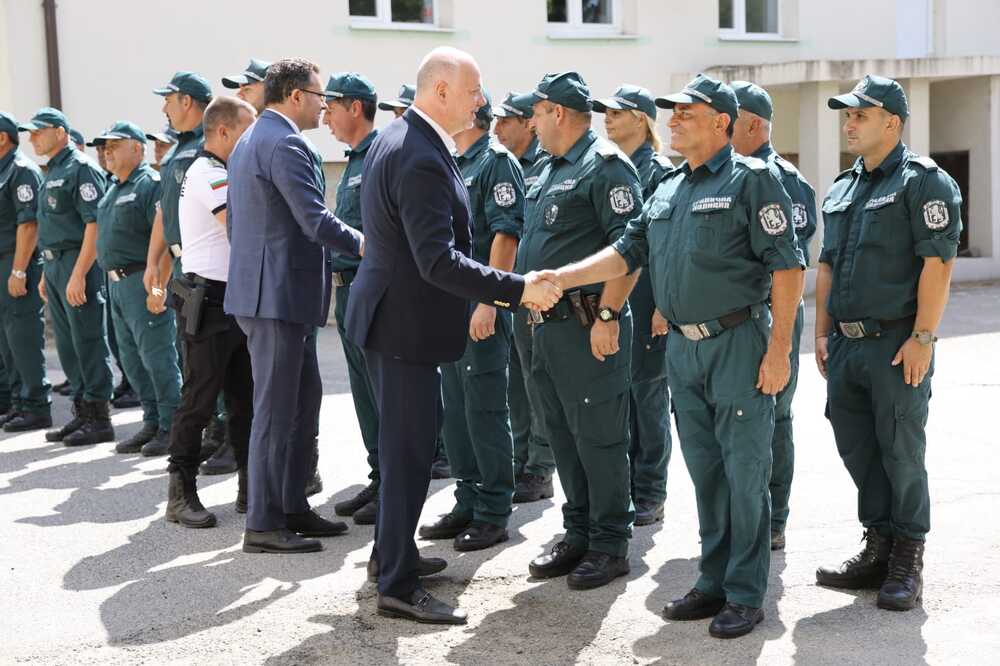 PM Zhelyazkov Visits Coordination Centre at Regional Border Police Directorate in Elhovo