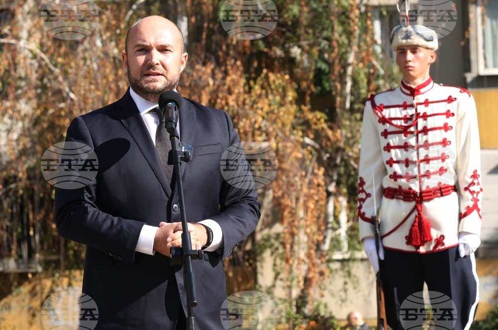 Justice Minister Georgiev Attends Opening of Monument of General Vladimir Vazov