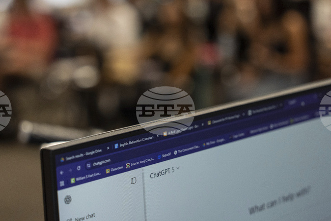 Индия затяга регулациите за изкуствения интелект заради разпространението на фалшиви новини