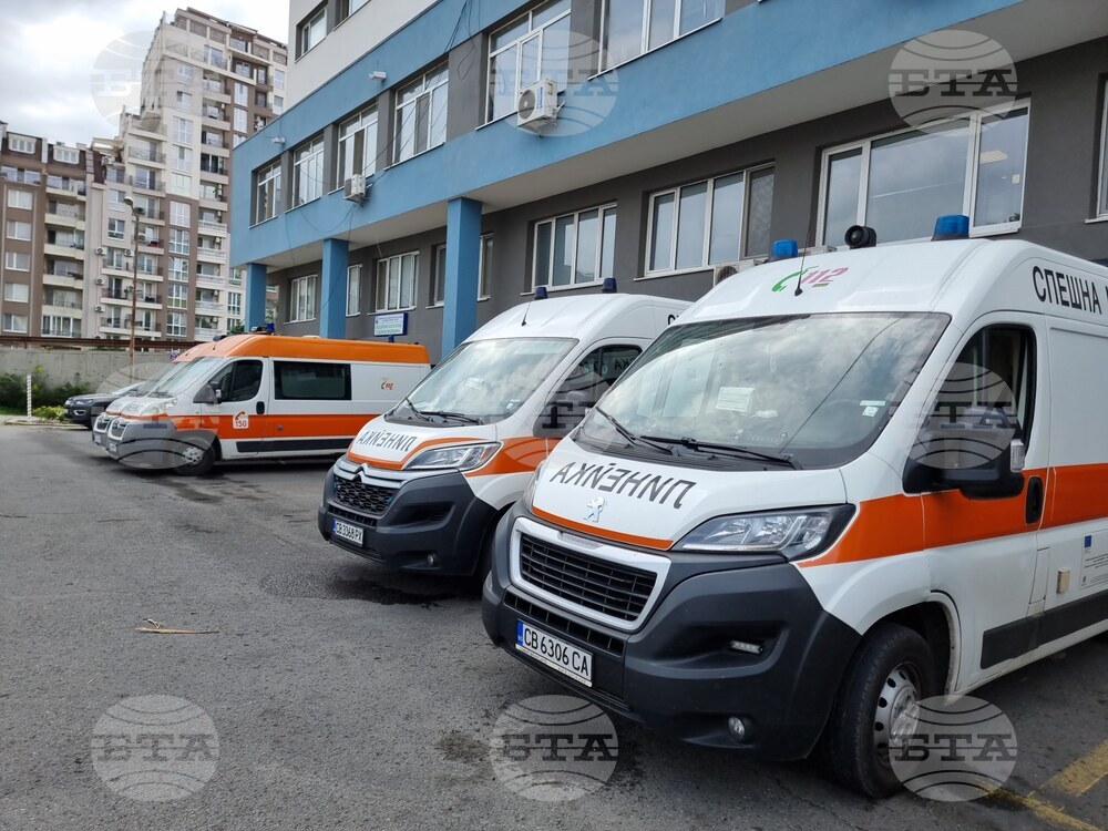 Мъж на 51 години е задържан за нападение, извършено над шофьори на линейки в Бургас