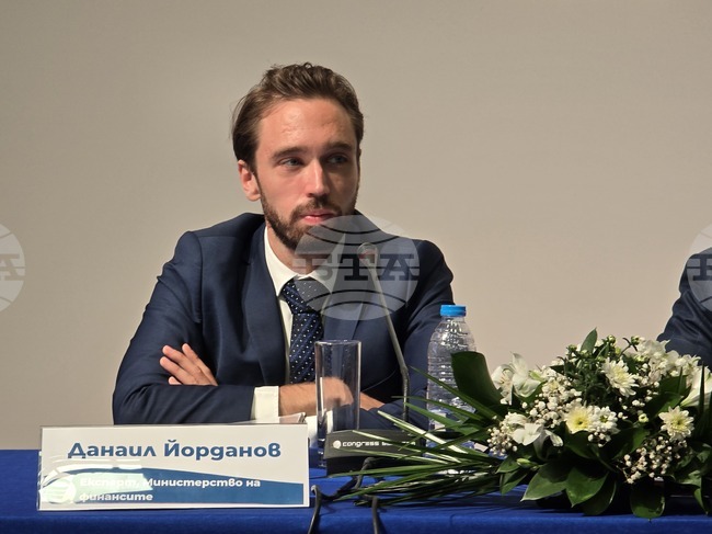Важен участник за плавното преминаване към новата валута са общините, посочи на среща за еврото във Враца експертът от МФ Данаил Йорданов