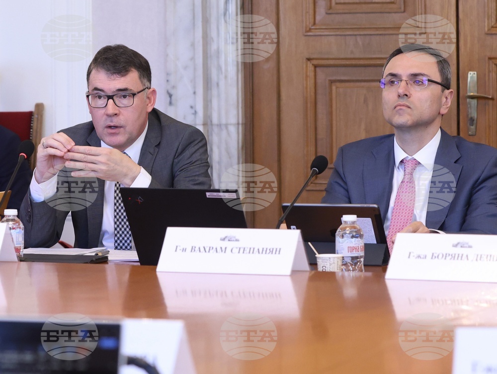Бюджетният дефицит може да надхвърли 3 на сто от БВП както през 2025 г., така и през 2026 г., прогнозира мисията на МВФ у нас на среща с членове на бюджетната комисия