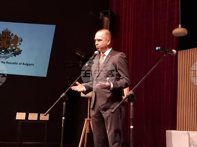 Bulgaria, Serbia and North Macedonia Celebrate Interreg Day with Theatre Festival in Kyustendil