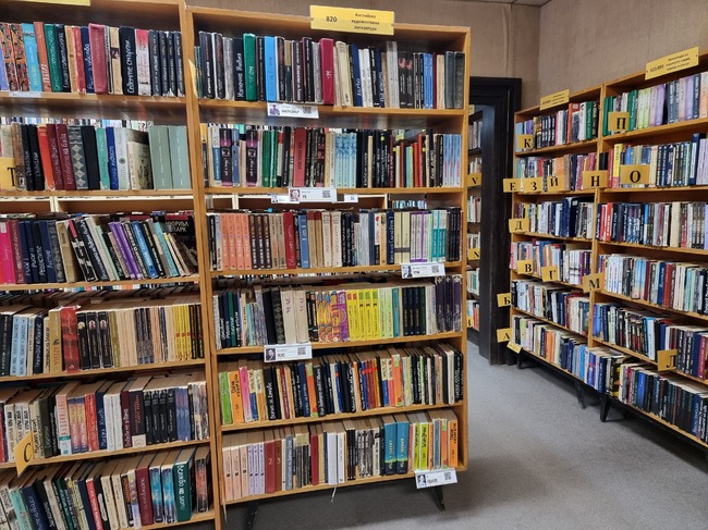 Новите книги, които са актуални в момента, са ценни дарения за библиотечните фондове