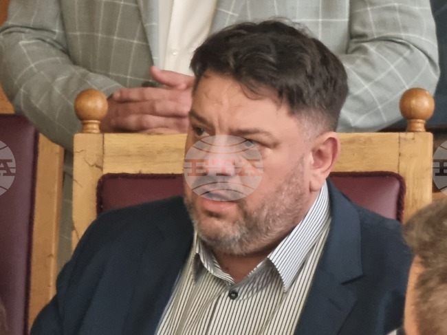 Режим на водата във Велико Търново и областта няма да има, каза вицепремиерът Атанас Зафиров