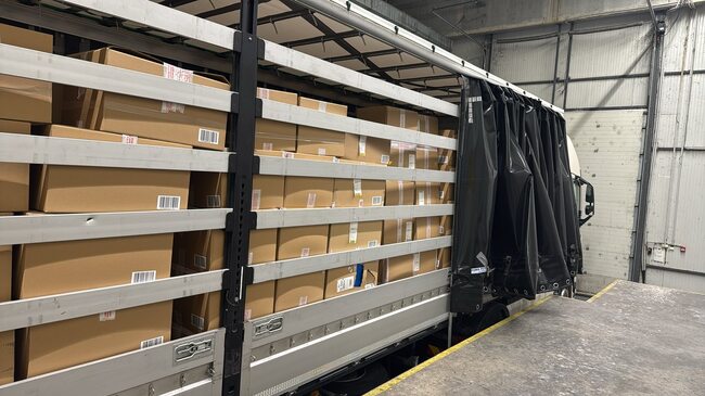 Недекларирани спортни обувки за над 260 000 лева задържаха митническите служители на МП Капитан Андреево