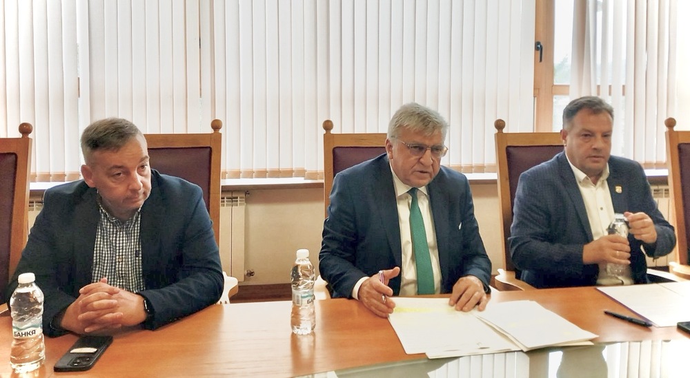 Министър Манол Генов във Велико Търново: МОСВ затяга контрола върху замърсяването на въздуха от предприятията