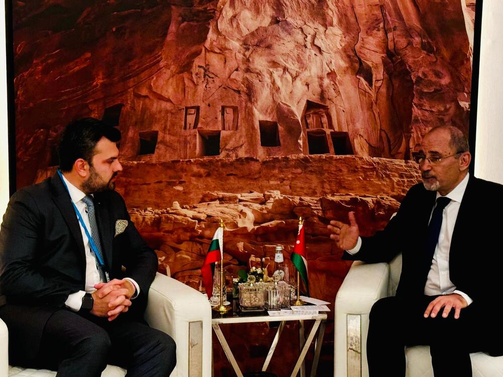 Bulgarian Foreign Minister Meets with Jordanian Counterpart at Munich Leaders Meeting