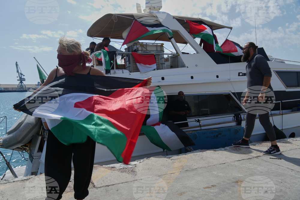 Три кораба от нова международна флотилия с помощи за Газа бяха прехванати от израелската армия