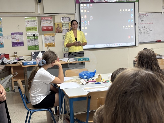 Калинка Панчева, директор на училище „Родна стряха” в Кипър: Тези 10 години са повече от това, което си представях, че мога да постигна