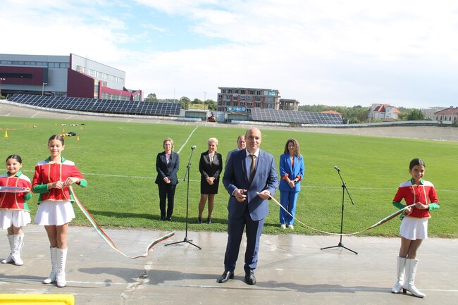 Кметът арх. Анастас Карчев откри обновения спортен комплекс „Колодрума” в Свиленград
