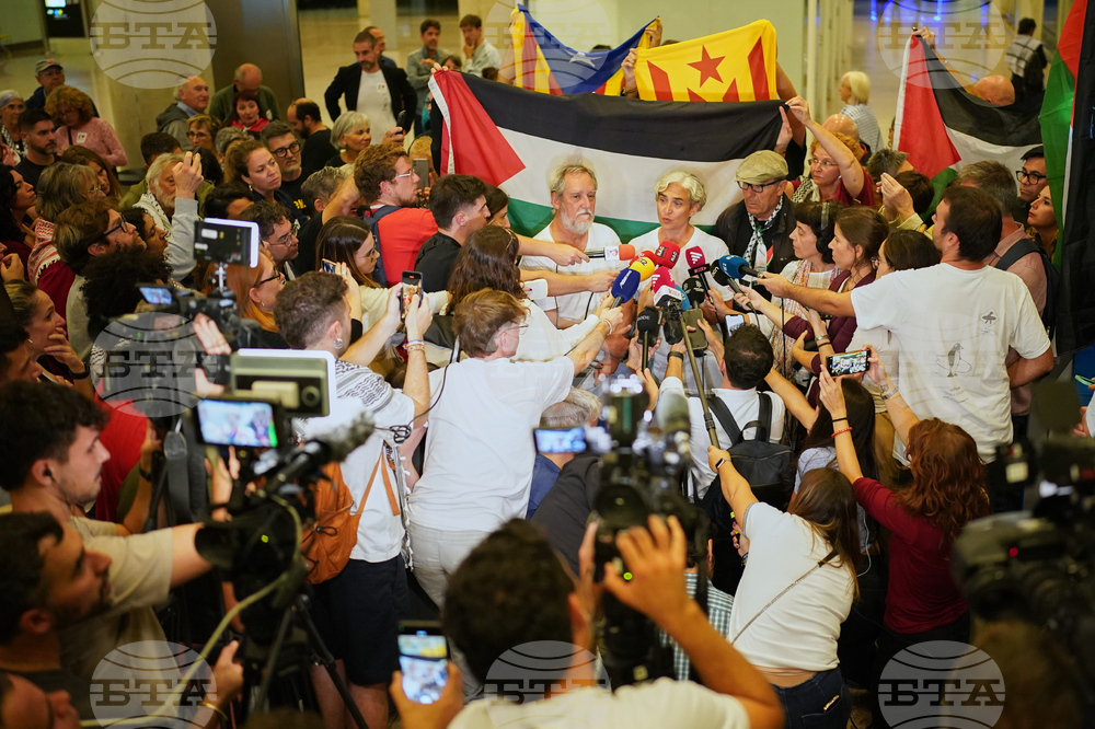 ЕФЕ: Испанските активисти от флотилията „Глоубъл Сумуд“ заявиха, че са били изтезавани, и поискаха завръщането на свой сънародник от Израел