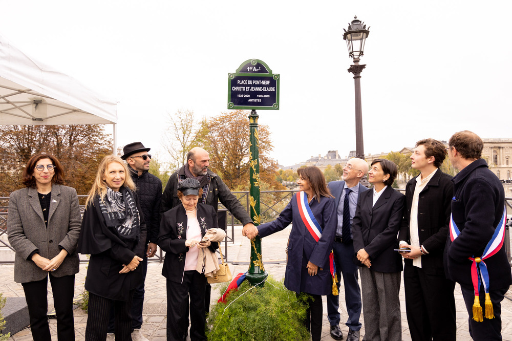 Paris Square Renamed to Honour Artists Christo and Jeanne-Claude