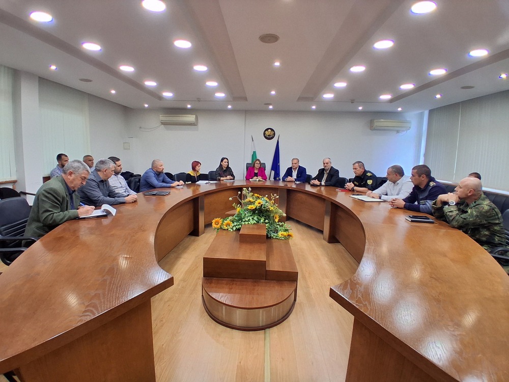 Няма потенциална опасност от наводнения в Пловдивска област, съобщиха от Областната администрация след заседание на кризисния щаб