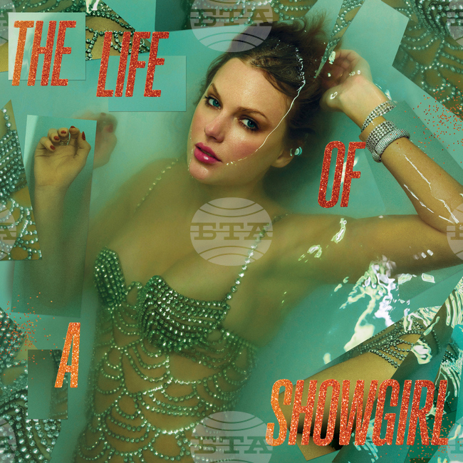 Тейлър Суифт остава начело на Billboard 200 с албума The Life of a Showgirl за трета поредна седмица