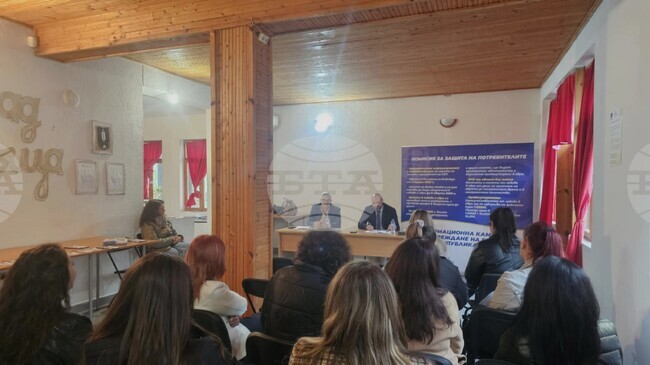 Търговците могат да откажат прием на монети над 50 броя, без значение от левовата им равностойност, казаха от КЗП