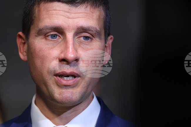 Лидерът на "Величие" Ивелин Михайлов каза, че Бойко Борисов финансира и организира локалите и младежите с агресивно поведение