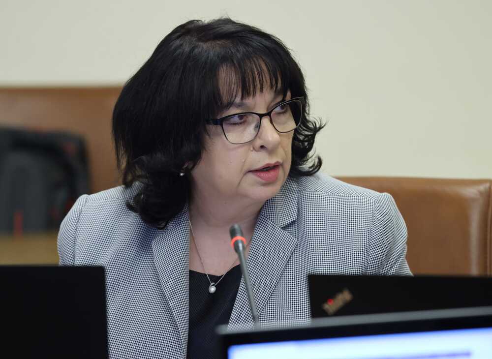 Finance Minister: Any Claims that Bulgarians Are Getting Poorer Are "Totally Unfounded"