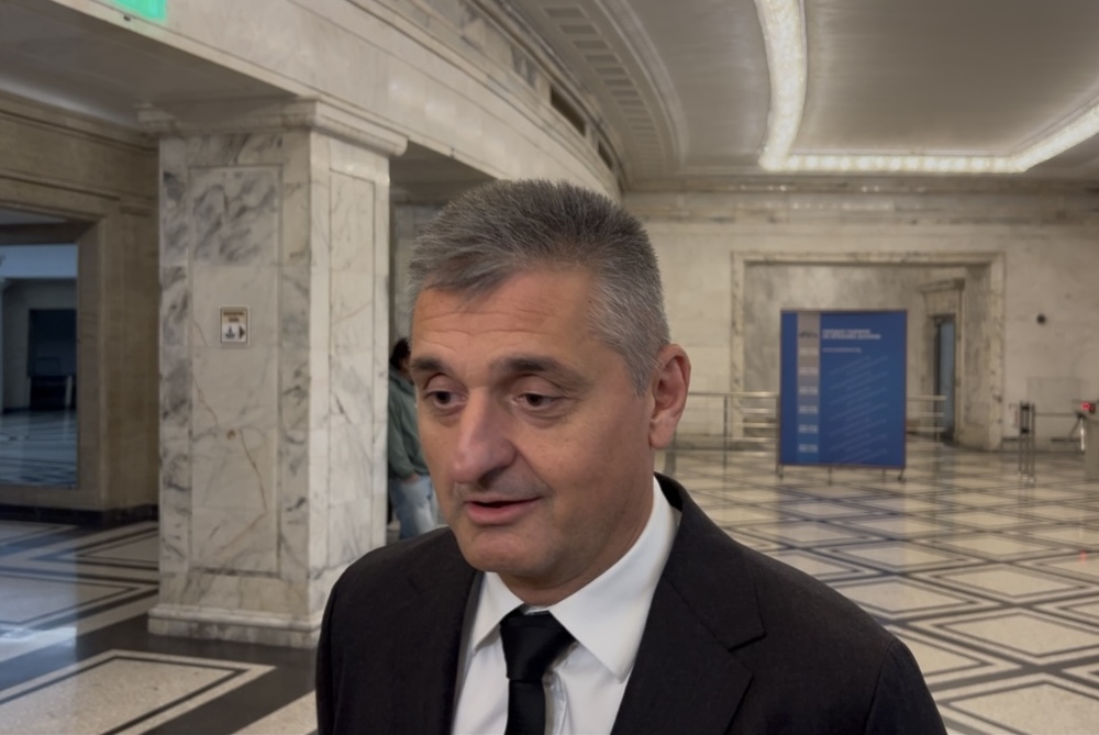 BSP - United Left MP Dobrev Backs President Radev's Right to Form Political Party after Leaving Office