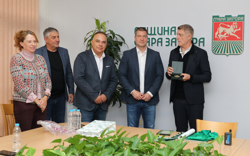 Община Стара Загора посрещна легендарния италиански футболист Джанлука Палиука