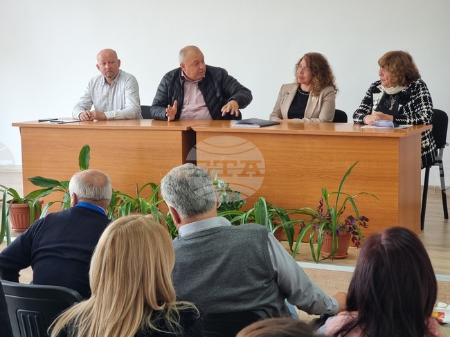 Срокове, начини на превалутиране и изисквания бяха дискутирани на информационна среща за въвеждане на еврото в Ардино