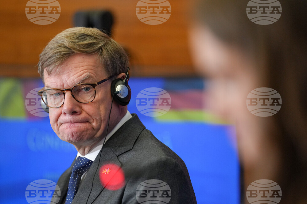 Германия омаловажи значението на отлагането на визитата на външния ѝ министър в Китай