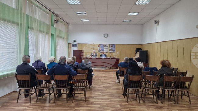 Въпроси за данъчни декларации, банкови сметки и лихви бяха повдигнати на информационни срещи за еврото в Каспичан, Ружинци, Симеоновград, Сухиндол и Банско