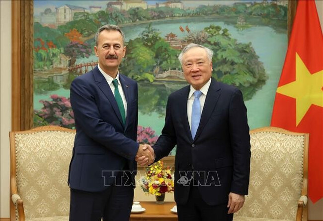 ВНА: Виетнамският вицепремиер прие ръководителя на Секретариата на турската отбранителна индустрия