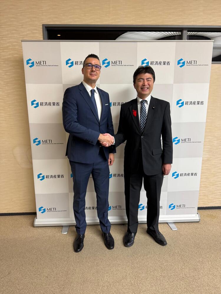 Ministers Discuss Opportunities for Strengthening Bilateral Economic Relations in Tokyo