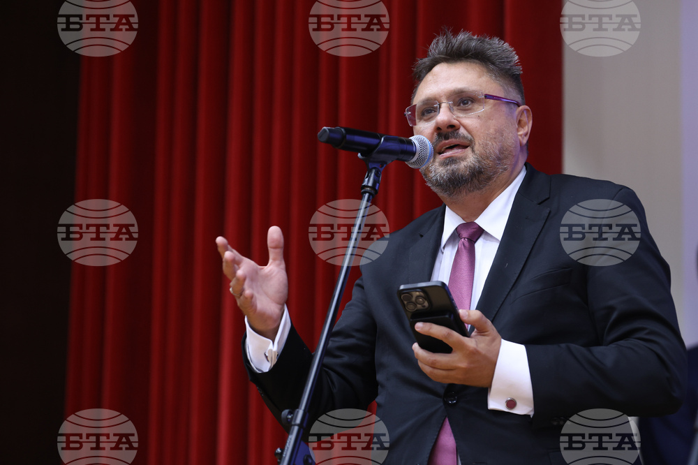 Кирил Вълчев, генерален директор на БТА: Благодарение на Анита Екенова българските емигранти всяка година показват как носят родината в сърцето си