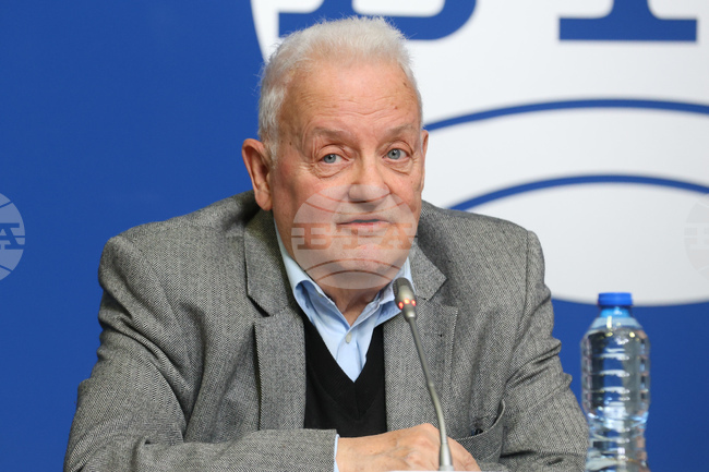 Memory, as Valuable as It Is, Can Be Burden, Former BTA Director Denev Says