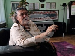 Авторът Богдана Костуркова и режисьорът Калин Сърменов представят „Политическо сатирично кабаре – 2025. В името на народа!“, снимка – Даниел Димитров/БТА