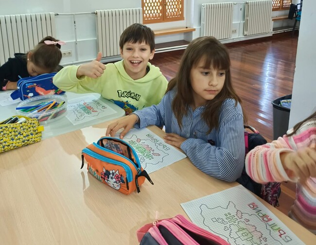 С оцветяване на шевици започнаха първите занятия в Българското училище „Родна реч“ в Тудела, Испания