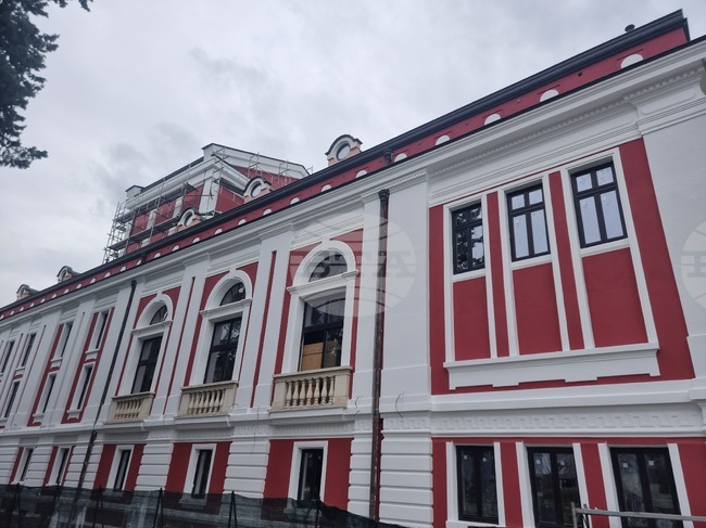 До средата на следващата година се очаква да приключи ремонтът на сградата на Драматичен театър „Гео Милев“ в Стара Загора