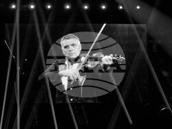 Концерт на Васко Василев в зала 1 на НДК, снимка – Даниел Димитров/БТА