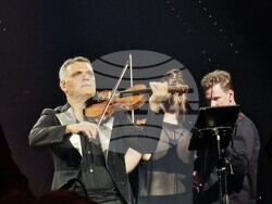 Концерт на Васко Василев в зала 1 на НДК, снимка – Даниел Димитров/БТА