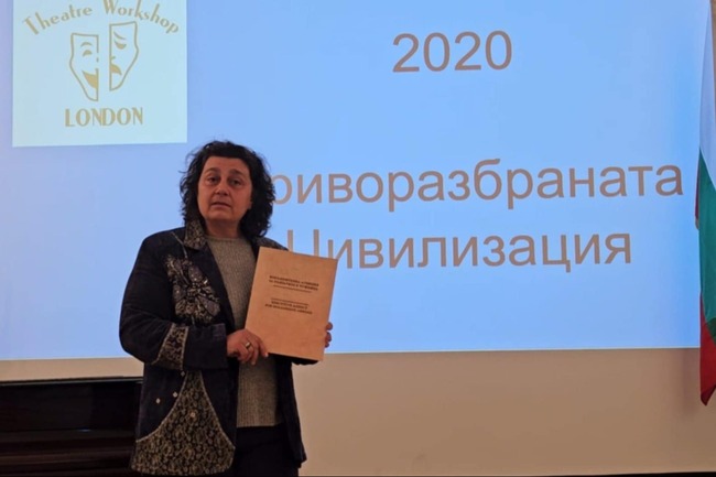 Основателката на „Театрална работилница Лондон“ Елисавета Дачева: Всеки наш спектакъл е празник и молитва, служба към нещо по-голямо от нас