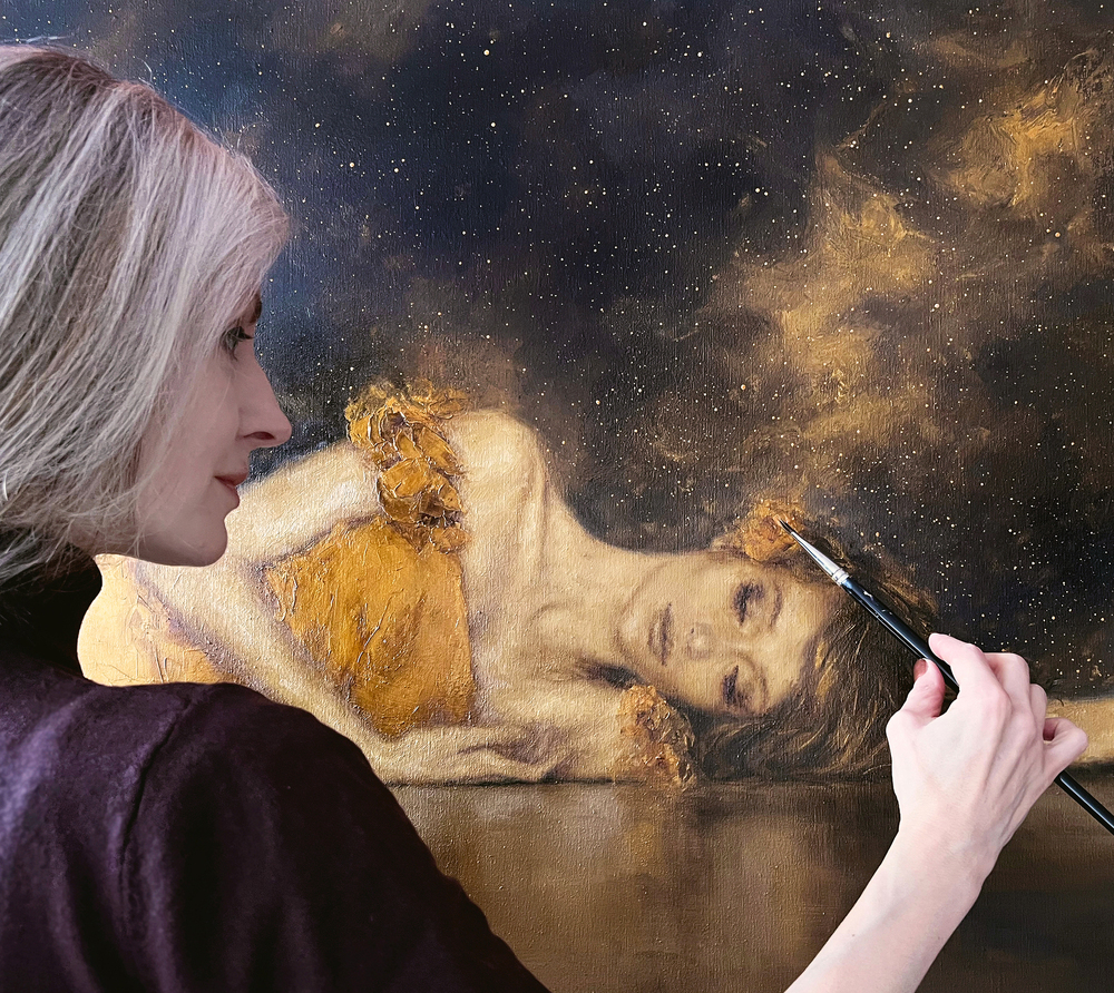 Художничката Александрина Караджова рисува великолепието на балета и женската фигура в изложбата „Сред звездите“