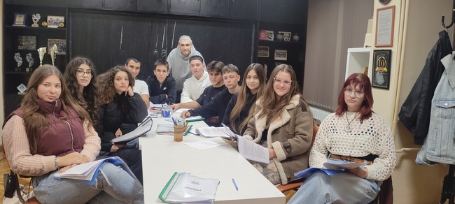 Силистренското театрално студио „Артистик“ започна работа по адаптация на филмовата класика „Дванадесет разгневени мъже“